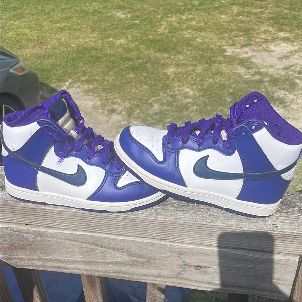 Purple Nike dunks